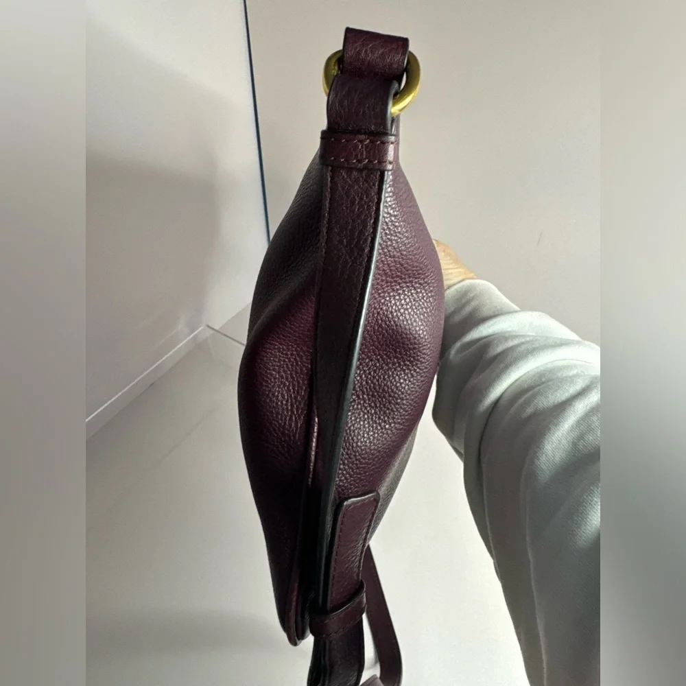 Marc by Marc Jacobs Too Hot to Handle Sia Pebbled Leather Crossbody Bag - Picture 4 of 14